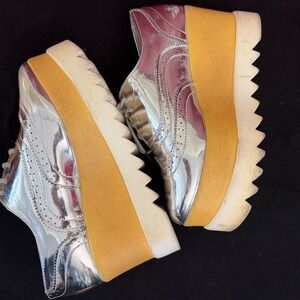 Via Pinky Silver Metallic Platform Oxfords Wingtip Brogue Shark Tooth Sole EU 37